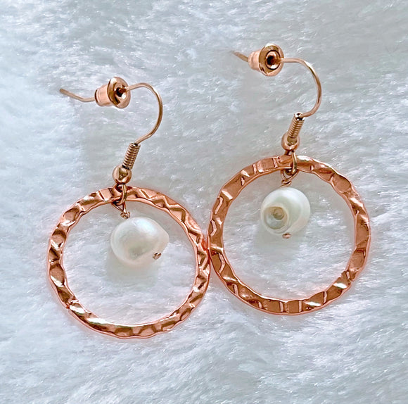 14K Rose Gold-Plated Hoop and Pearls Earrings - Vibes Jewelry